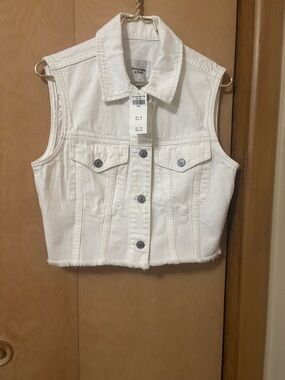 Abercrombie & Fitch White Denim Vest with Button Front